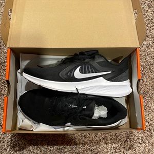 Men’s Nike Downshifter 10